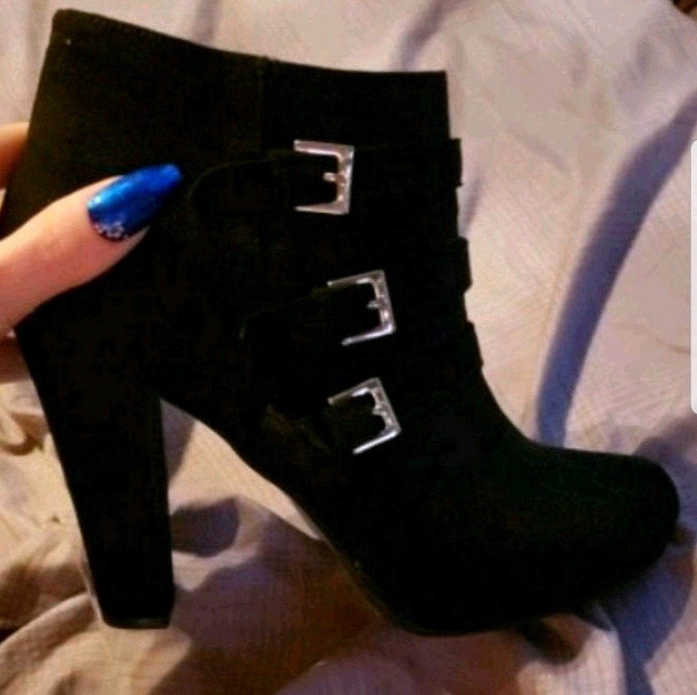 Report heels